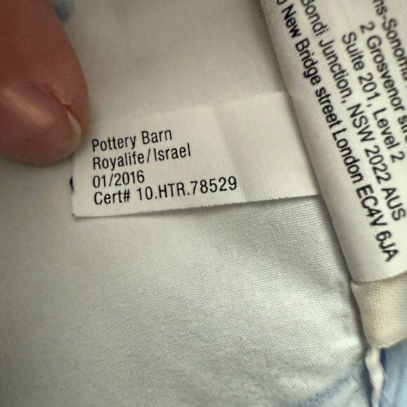 Pottery Barn Kids queen sized shark flat sheet - 100% cotton - fish - ocean - Picture 5 of 7